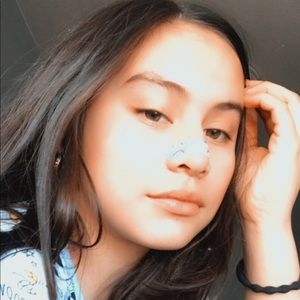 Meet your Posher, Aida